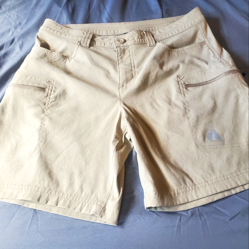 Eddie Bauer casual athletic shorts